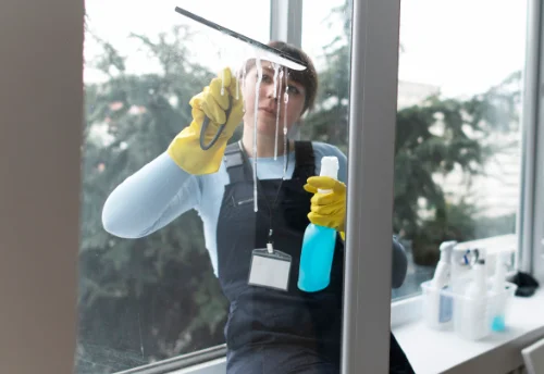 Nettoyage de vitres intérieures et extérieures au Châtelard